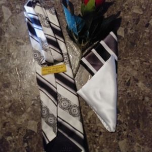 Stacy Adams tie and two handkerchiefs Set